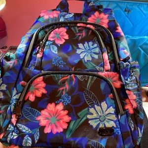NWOT Hatchback 3 backpack in resort black